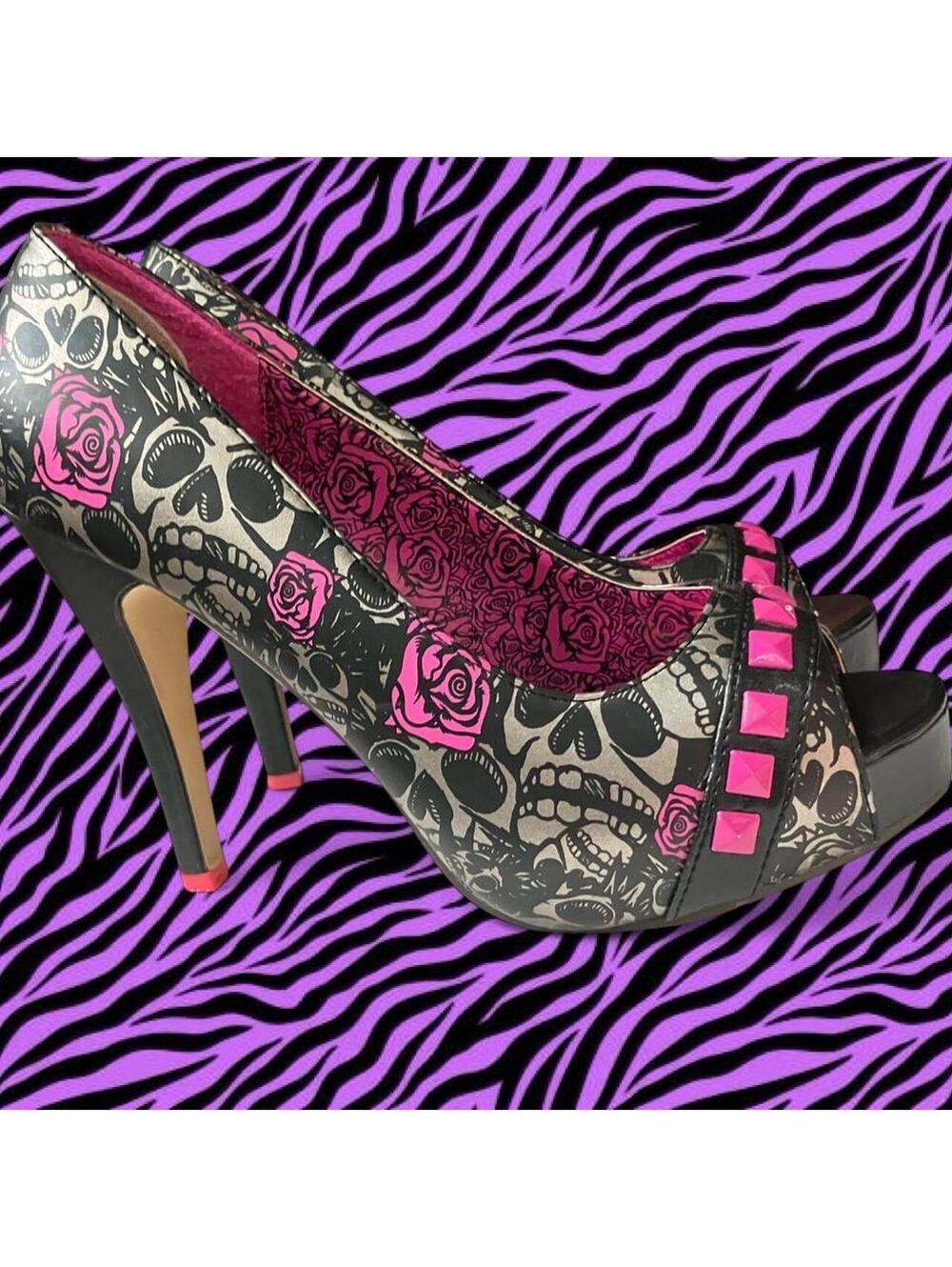 Iron Fist 'Muerte' Pink and black platform heels
